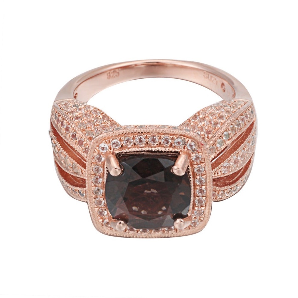 Elegant Rose Gold and Brown Gemstone Ring